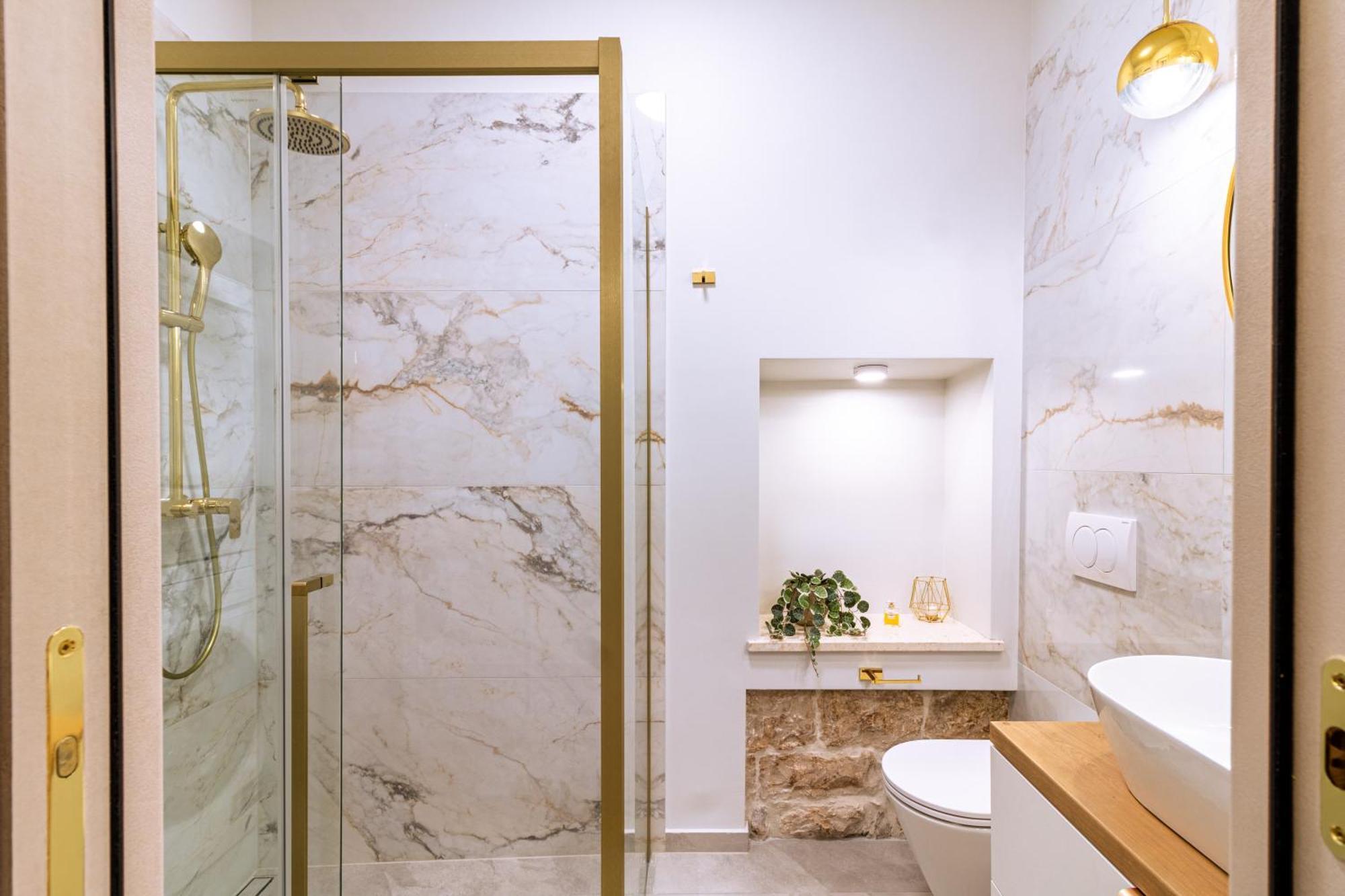 Luxury 2 Bedroom-2 Bathroom Apartment & Studio App With Rooftop Terrace Спліт Екстер'єр фото